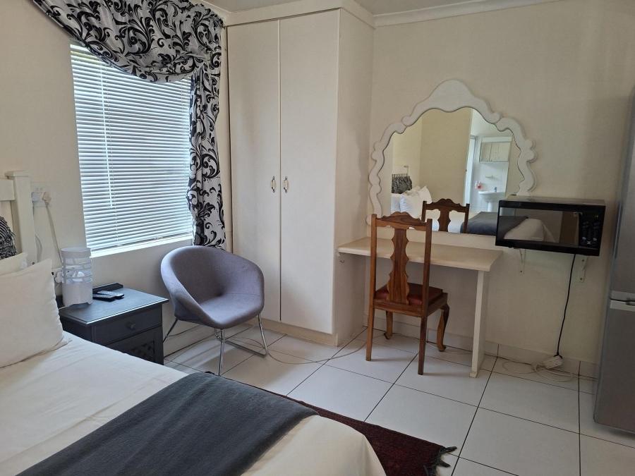 5 Bedroom Property for Sale in Brooklyn Gauteng