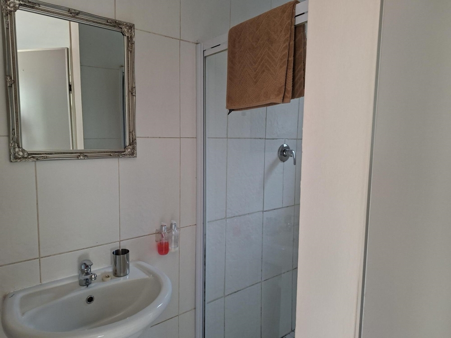 5 Bedroom Property for Sale in Brooklyn Gauteng