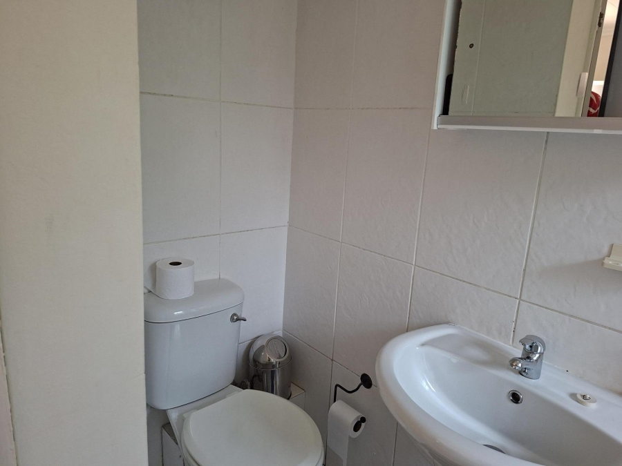 5 Bedroom Property for Sale in Brooklyn Gauteng