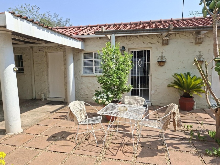 5 Bedroom Property for Sale in Brooklyn Gauteng