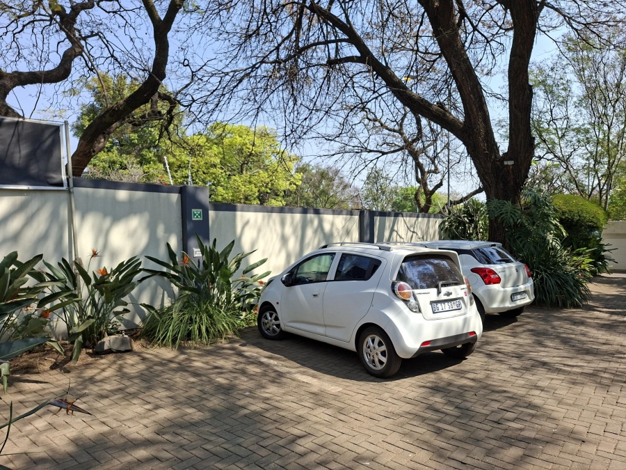 5 Bedroom Property for Sale in Brooklyn Gauteng