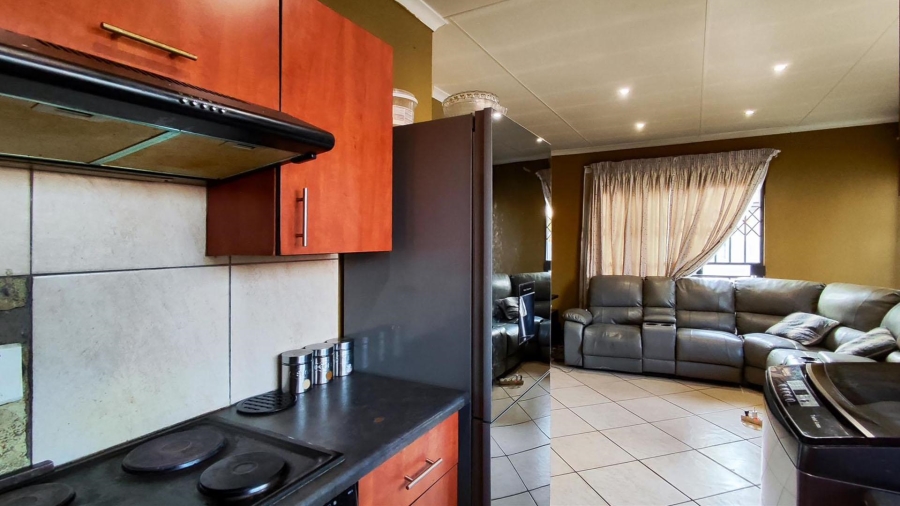 3 Bedroom Property for Sale in Dawn Park Gauteng