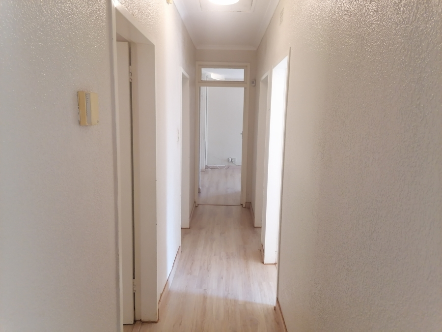 To Let 5 Bedroom Property for Rent in Wilro Park Gauteng
