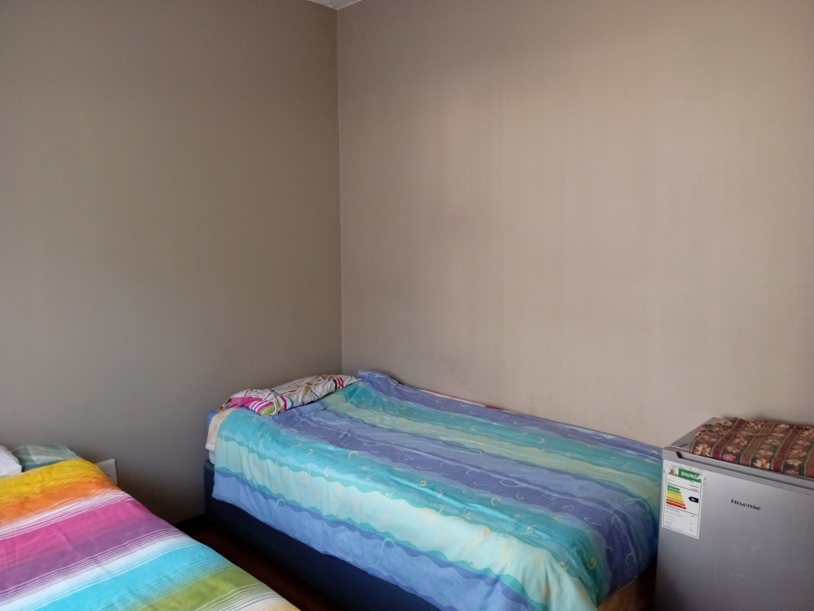 To Let 2 Bedroom Property for Rent in Glen Austin Gauteng