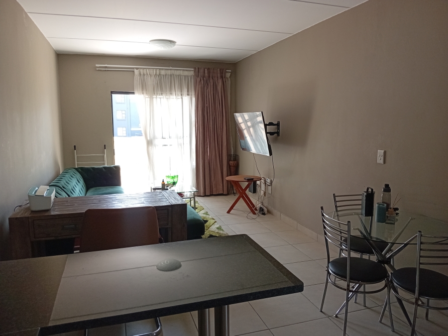 To Let 2 Bedroom Property for Rent in Glen Austin Gauteng