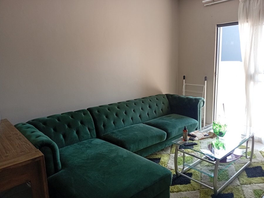 To Let 2 Bedroom Property for Rent in Glen Austin Gauteng