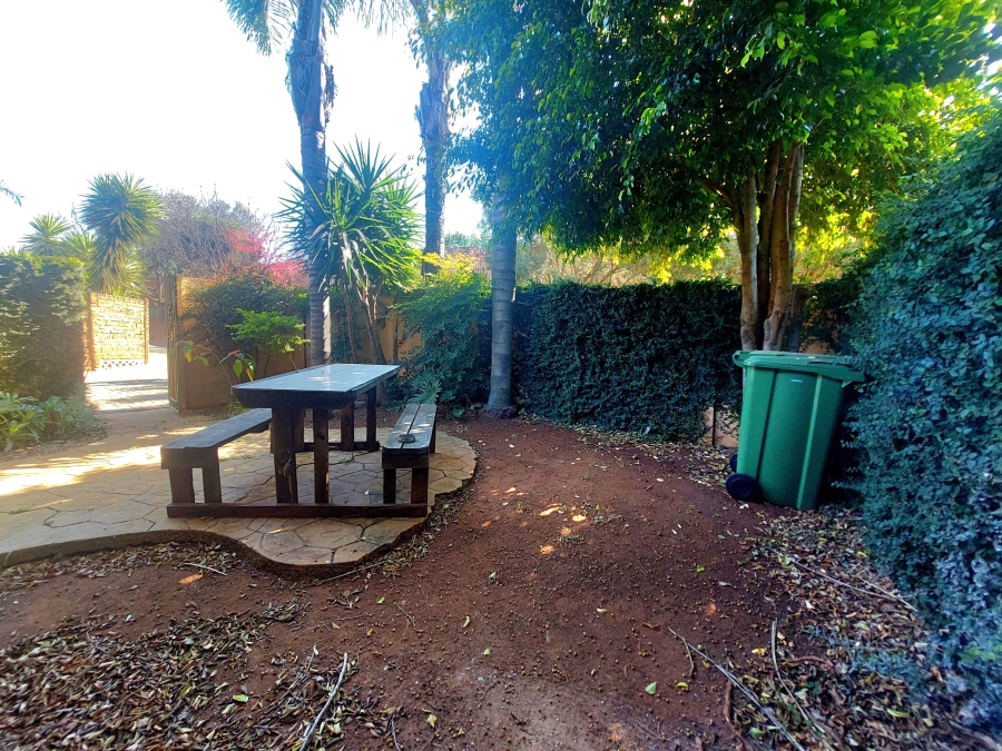 2 Bedroom Property for Sale in Die Wilgers Gauteng