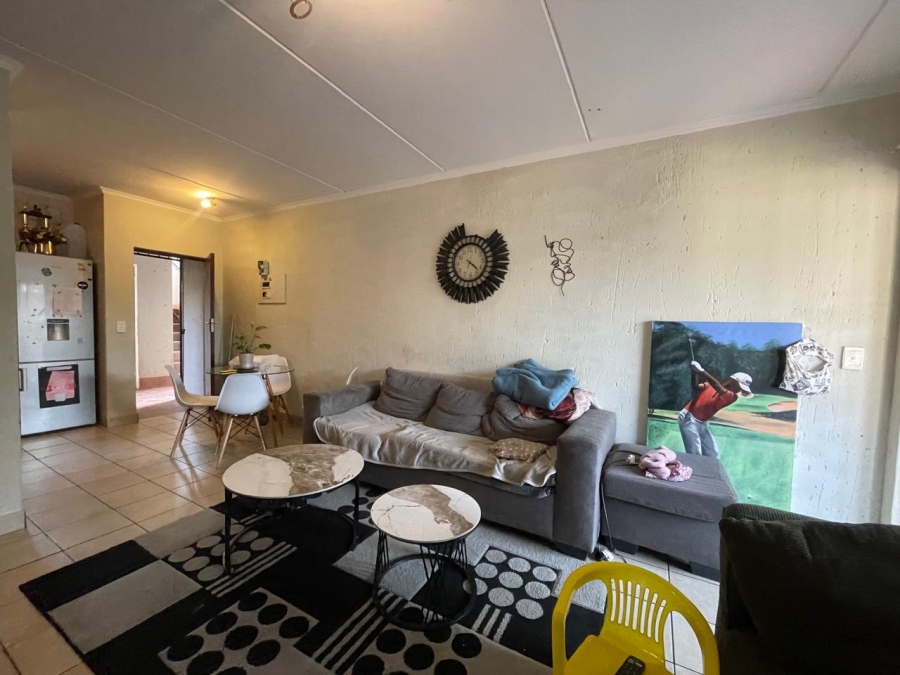 To Let 2 Bedroom Property for Rent in Noordwyk Gauteng