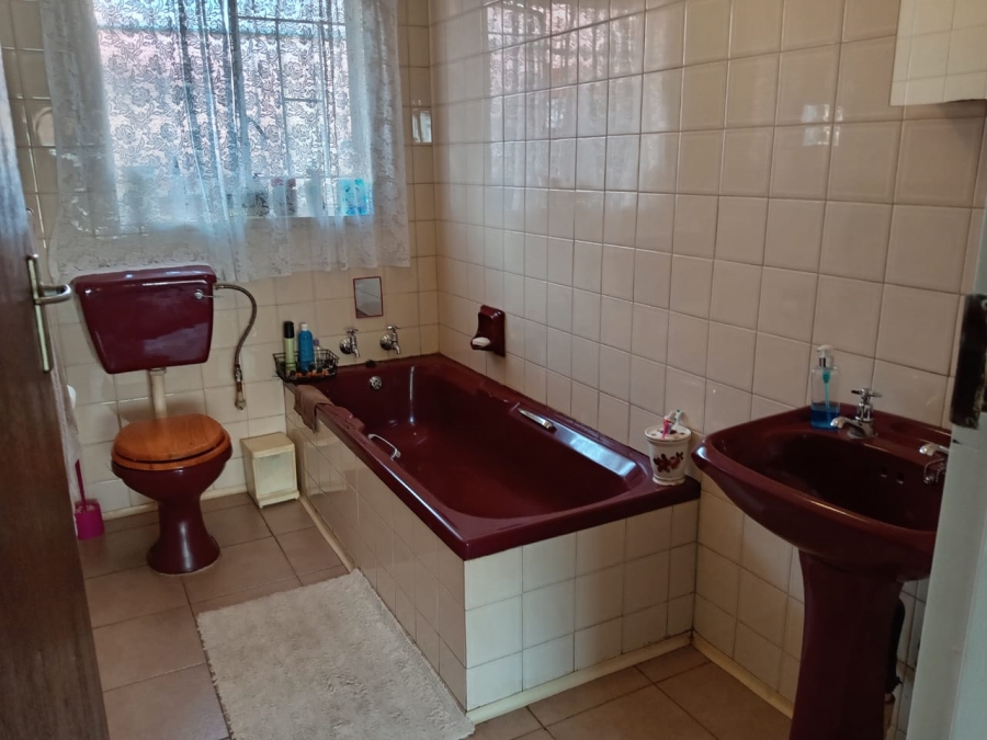 3 Bedroom Property for Sale in Witpoortjie Gauteng