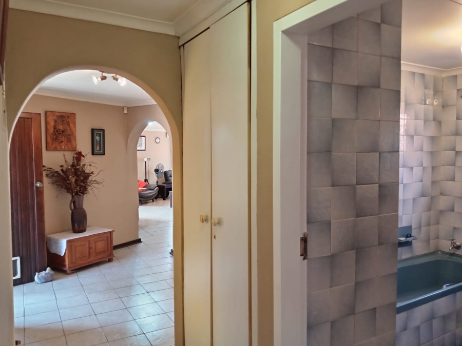 3 Bedroom Property for Sale in Witpoortjie Gauteng