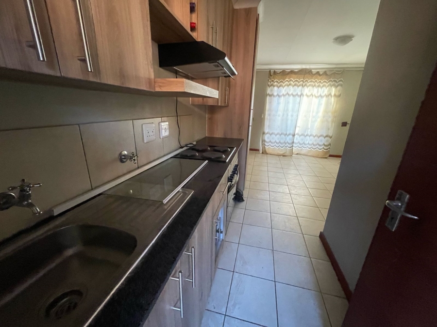 To Let 2 Bedroom Property for Rent in Lotus Gardens Gauteng
