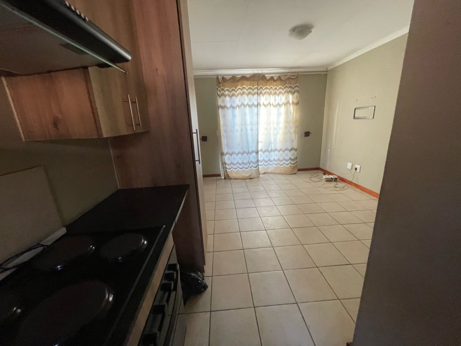 To Let 2 Bedroom Property for Rent in Lotus Gardens Gauteng