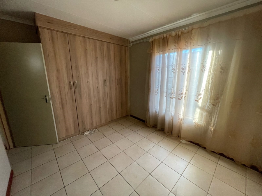 To Let 2 Bedroom Property for Rent in Lotus Gardens Gauteng
