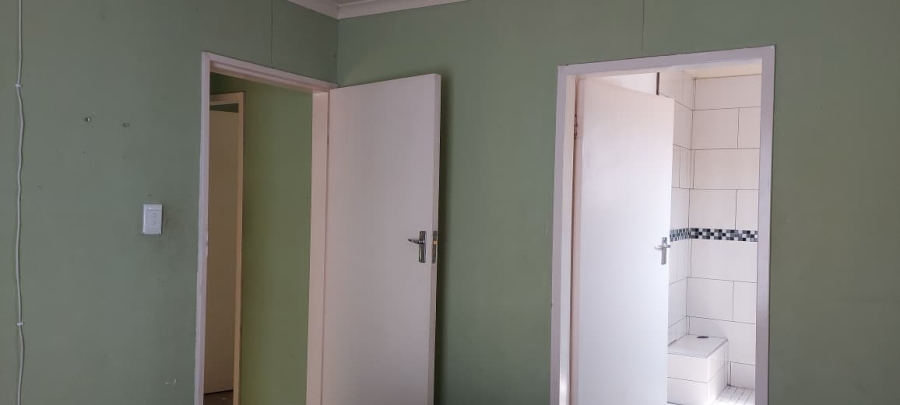 3 Bedroom Property for Sale in Windmill Park Gauteng