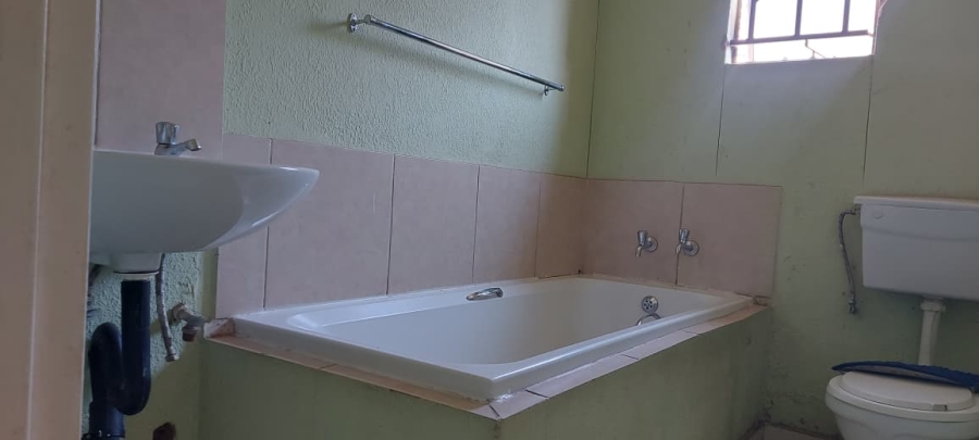 3 Bedroom Property for Sale in Windmill Park Gauteng