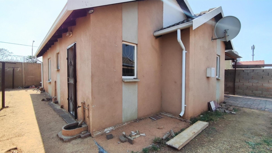 3 Bedroom Property for Sale in Windmill Park Gauteng