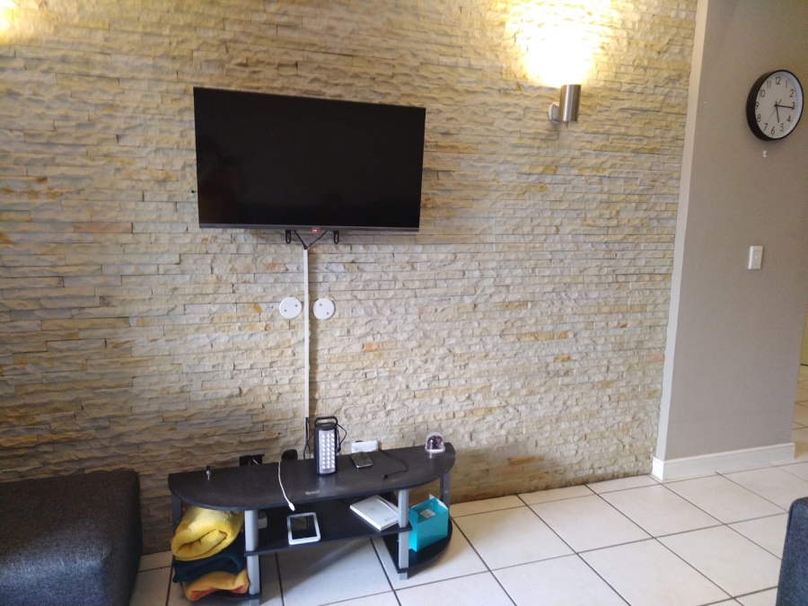 To Let 3 Bedroom Property for Rent in Morningside Gauteng