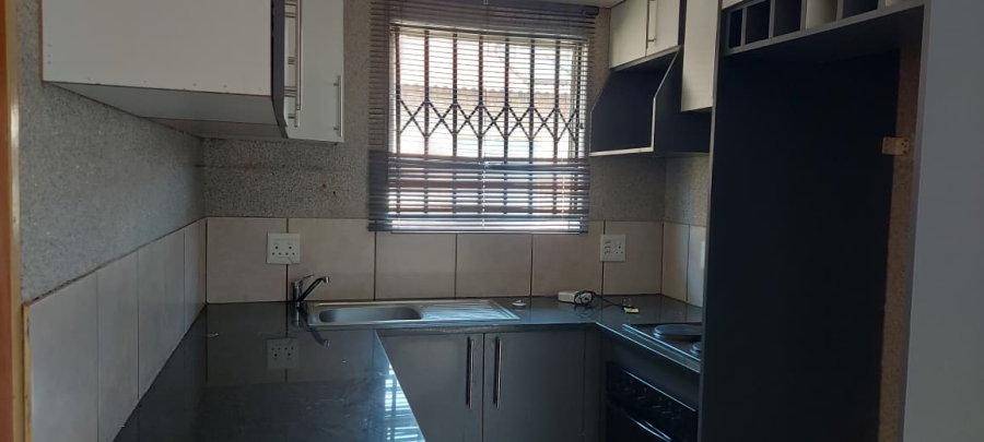 3 Bedroom Property for Sale in Dawn Park Gauteng