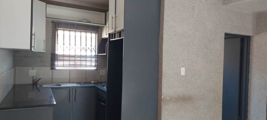 3 Bedroom Property for Sale in Dawn Park Gauteng