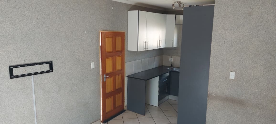 3 Bedroom Property for Sale in Dawn Park Gauteng