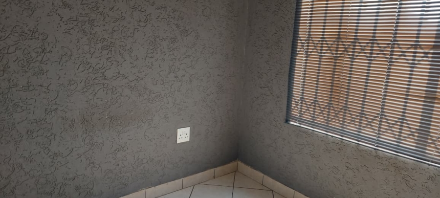 3 Bedroom Property for Sale in Dawn Park Gauteng