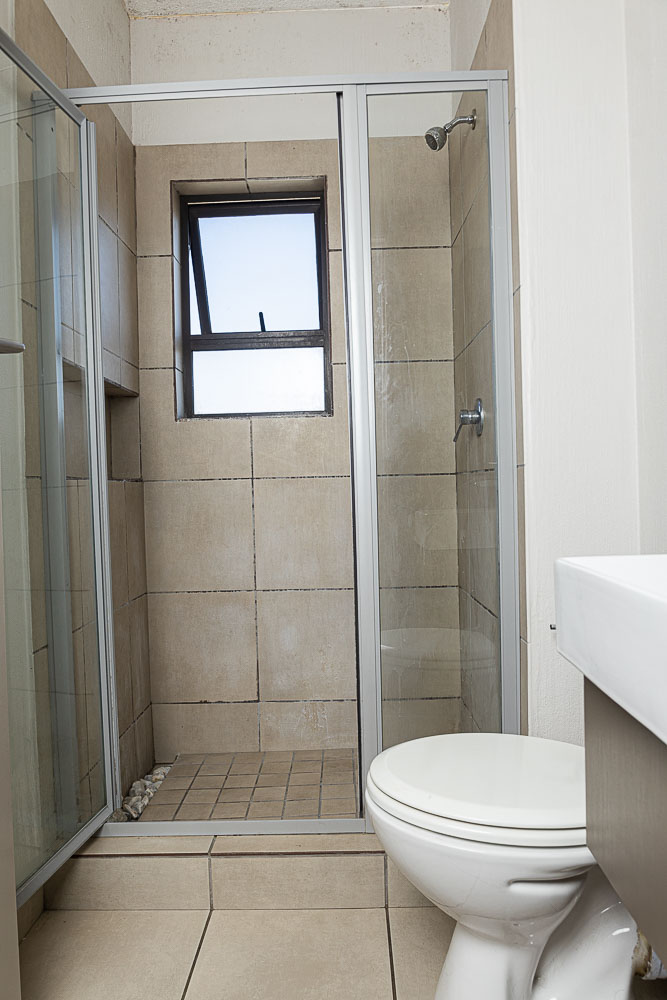 2 Bedroom Property for Sale in Broadacres Gauteng