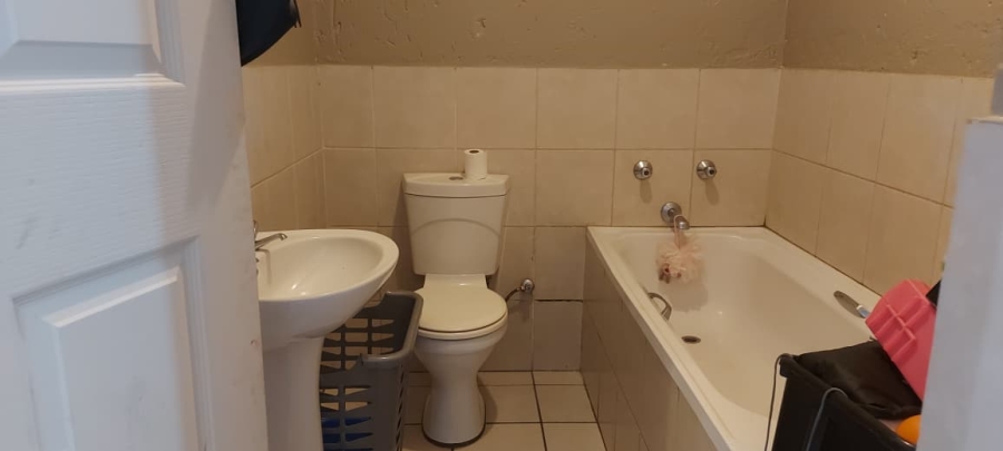 2 Bedroom Property for Sale in Comet Gauteng