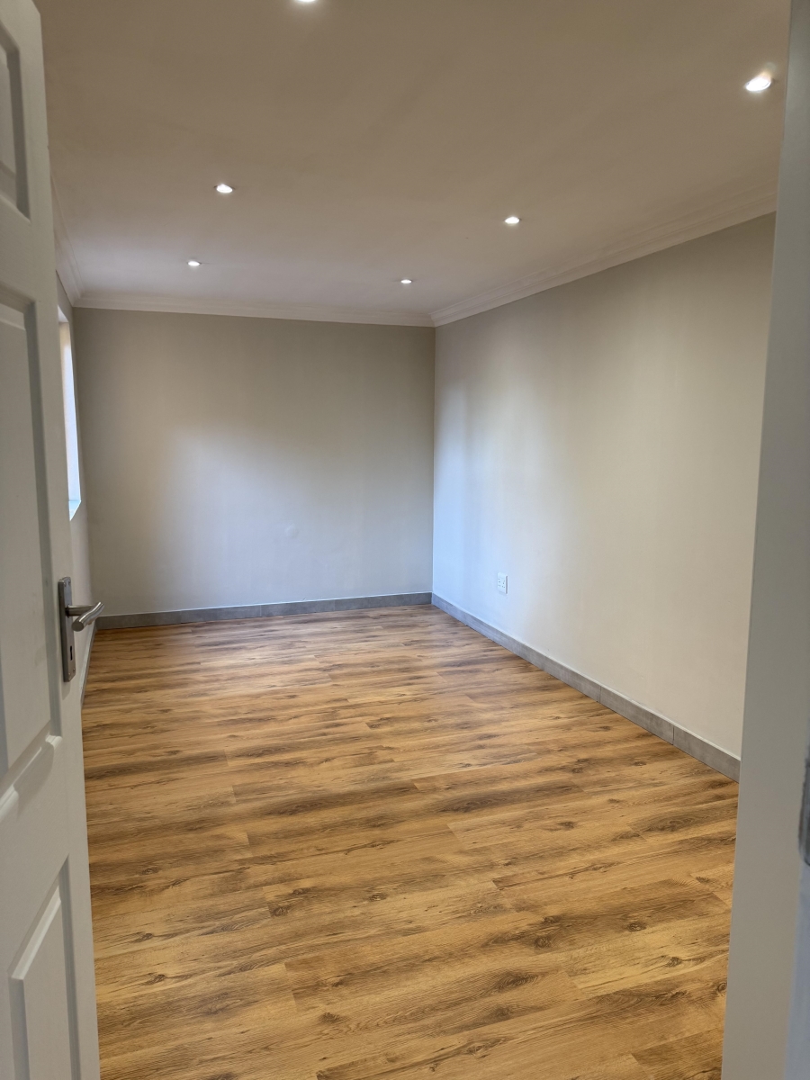 4 Bedroom Property for Sale in Wierda Park Gauteng