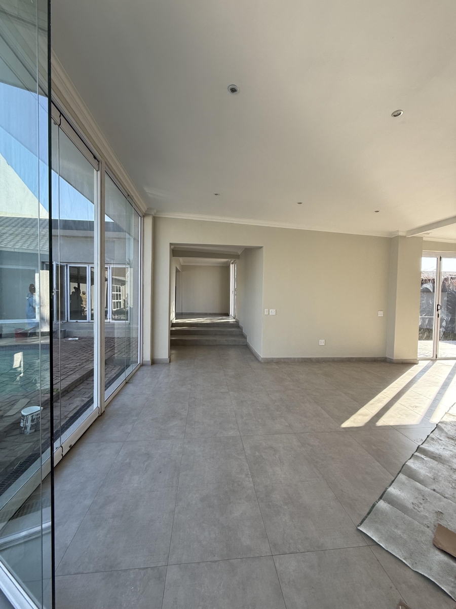 4 Bedroom Property for Sale in Wierda Park Gauteng