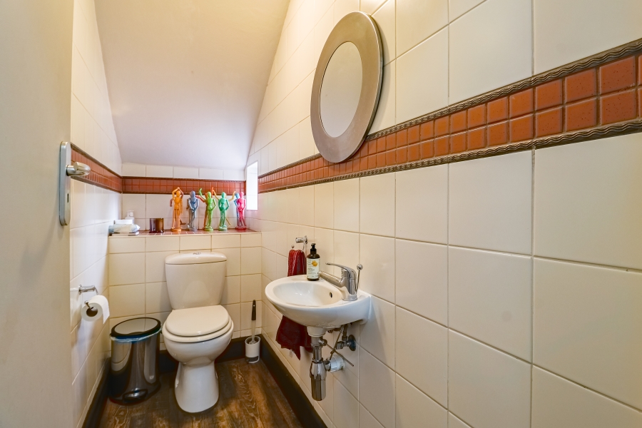 To Let 4 Bedroom Property for Rent in Silver Lakes Golf Estate Gauteng