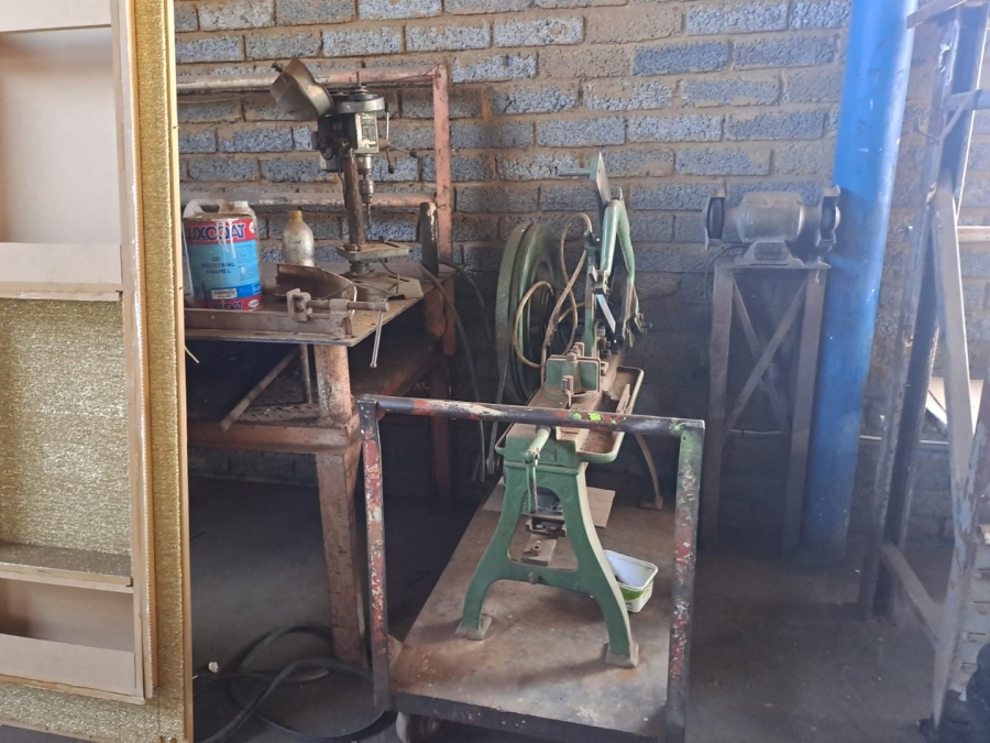 To Let commercial Property for Rent in Dennydale Gauteng