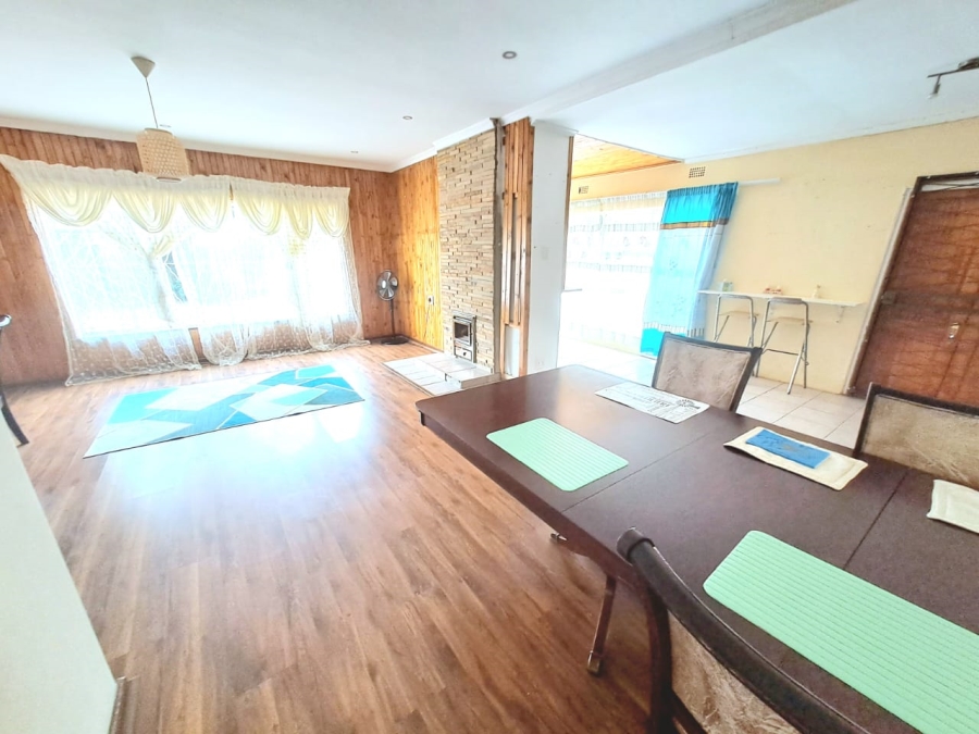 3 Bedroom Property for Sale in Sonland Park Gauteng