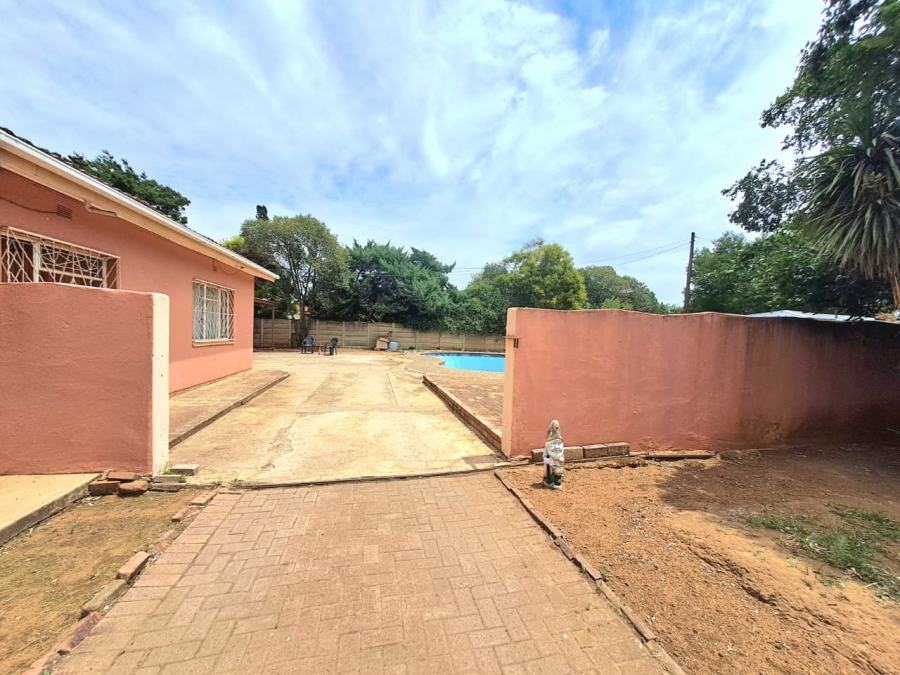 3 Bedroom Property for Sale in Sonland Park Gauteng