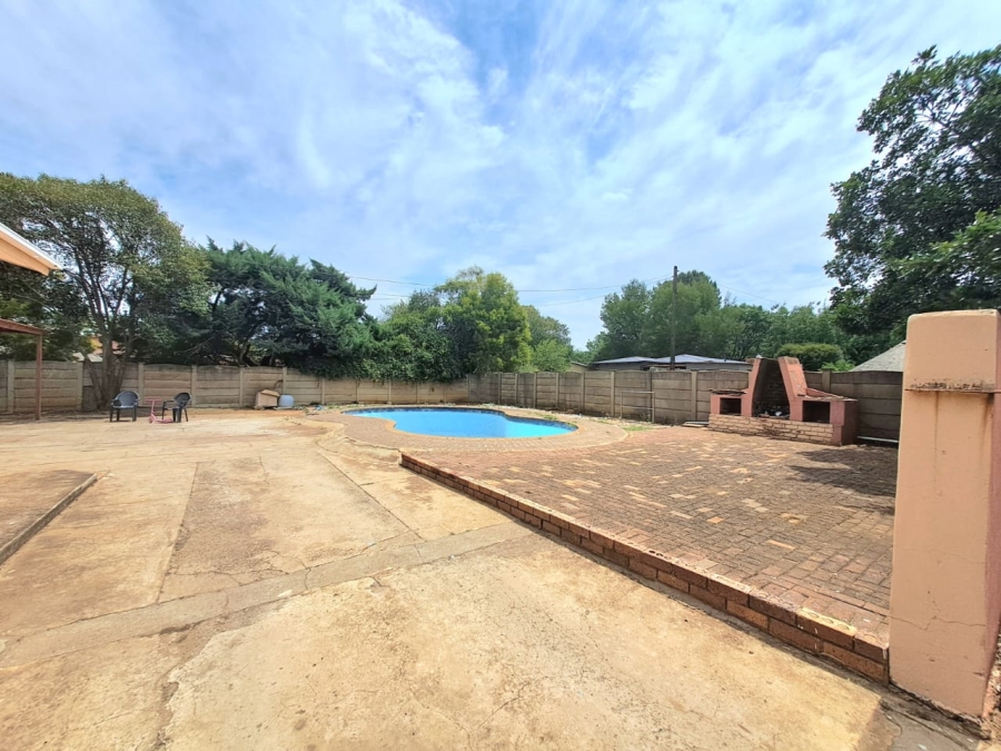 3 Bedroom Property for Sale in Sonland Park Gauteng