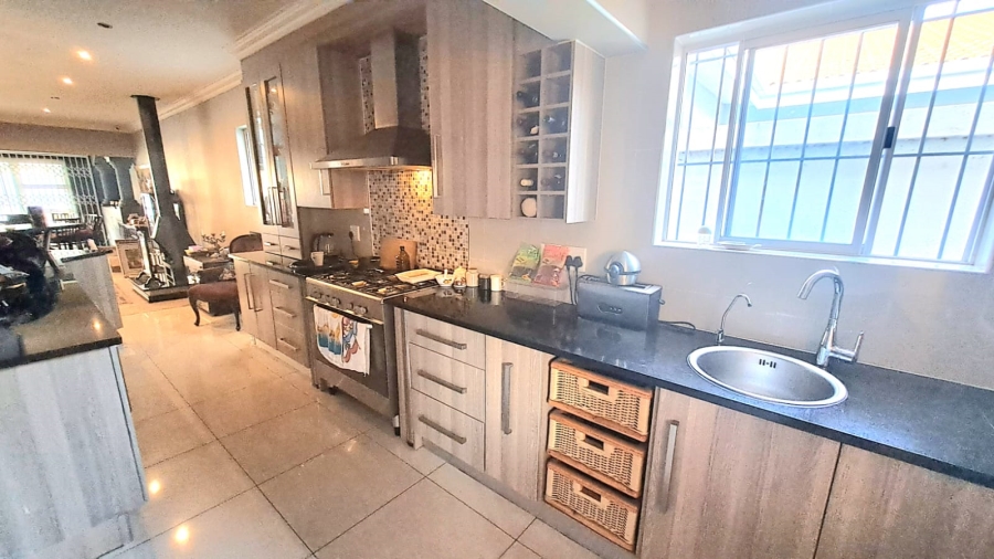 2 Bedroom Property for Sale in Three Rivers Gauteng