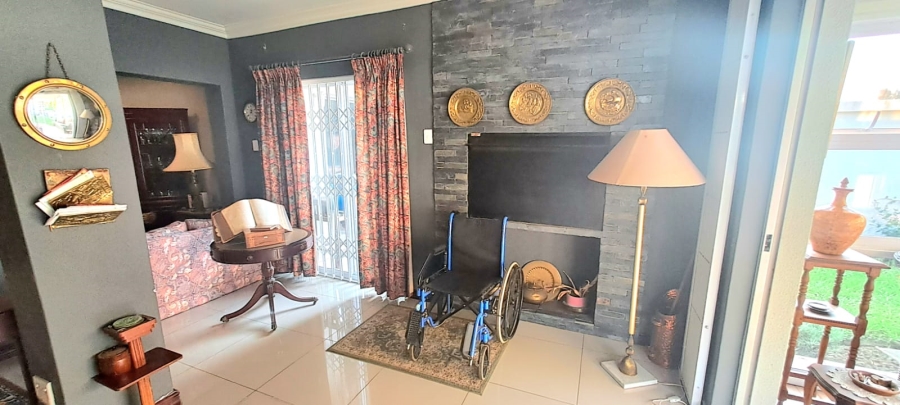 2 Bedroom Property for Sale in Three Rivers Gauteng