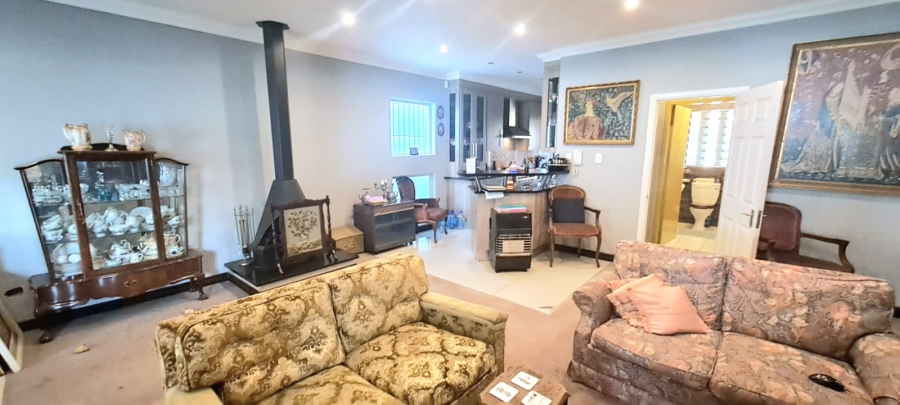 2 Bedroom Property for Sale in Three Rivers Gauteng