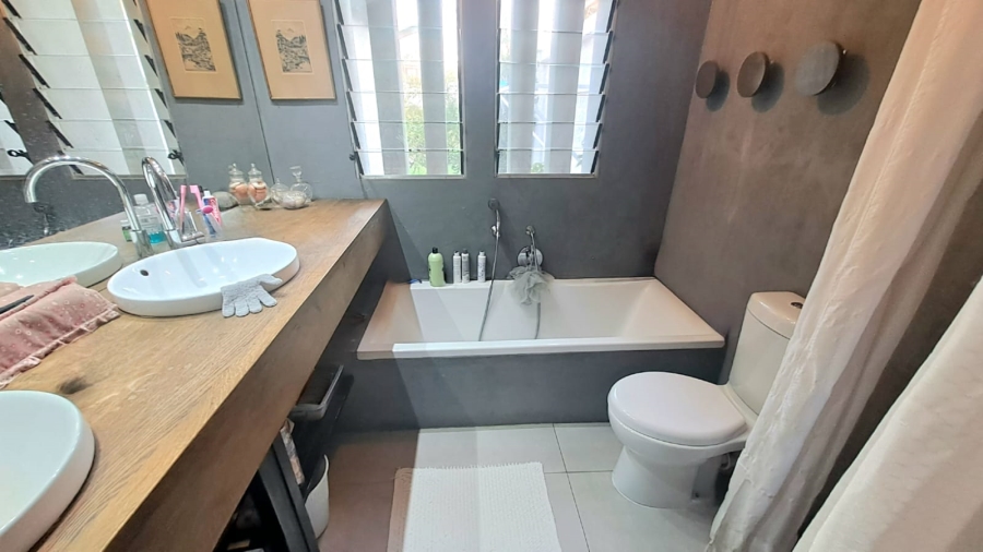 2 Bedroom Property for Sale in Three Rivers Gauteng