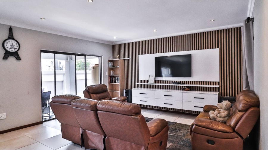 3 Bedroom Property for Sale in Helderwyk Gauteng
