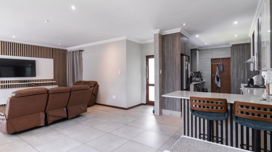 3 Bedroom Property for Sale in Helderwyk Gauteng