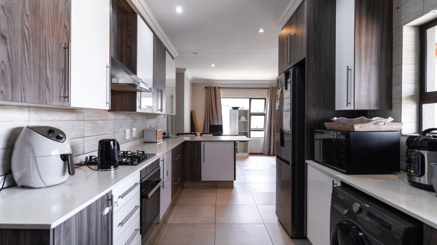 3 Bedroom Property for Sale in Helderwyk Gauteng