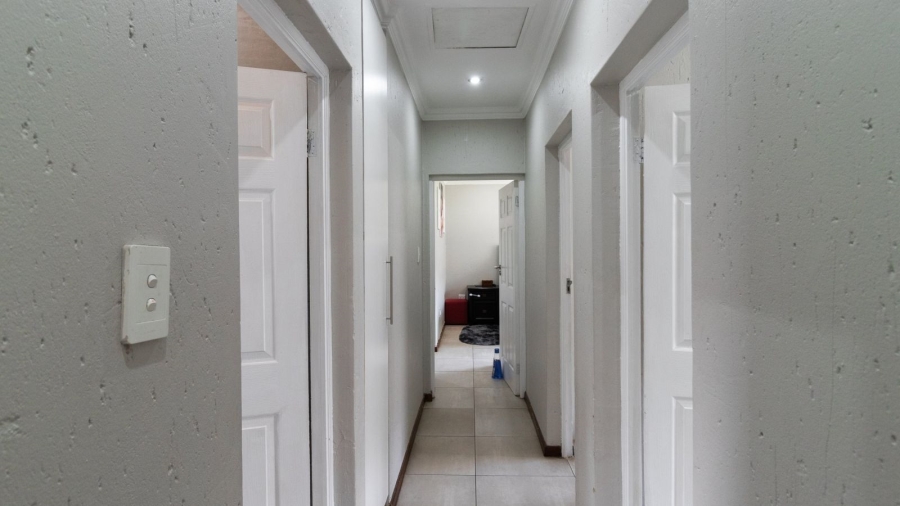 3 Bedroom Property for Sale in Helderwyk Gauteng