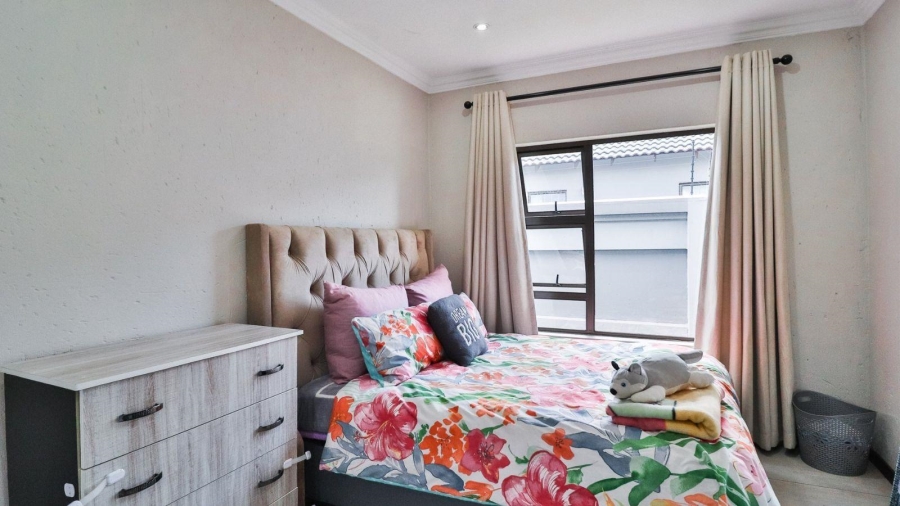 3 Bedroom Property for Sale in Helderwyk Gauteng