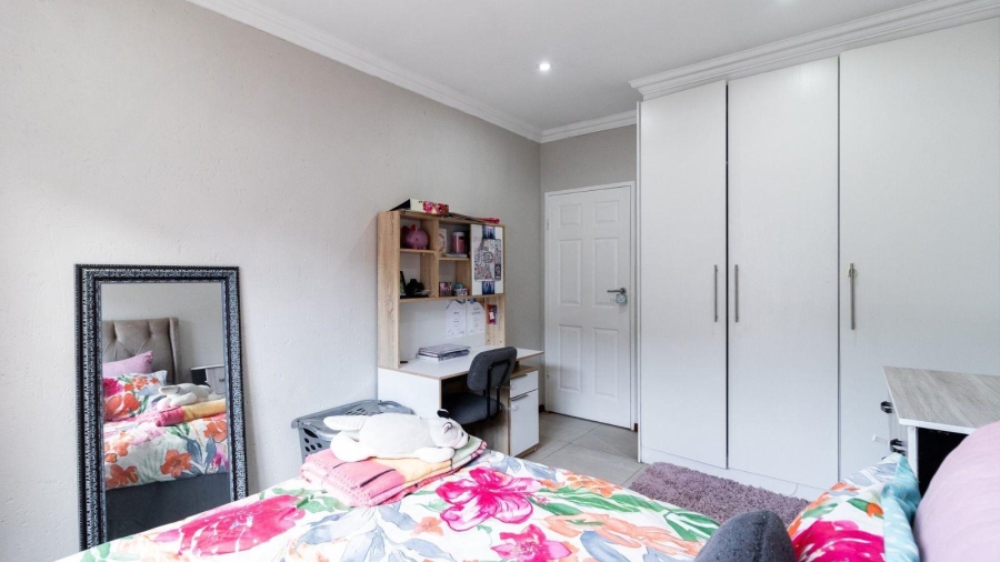 3 Bedroom Property for Sale in Helderwyk Gauteng