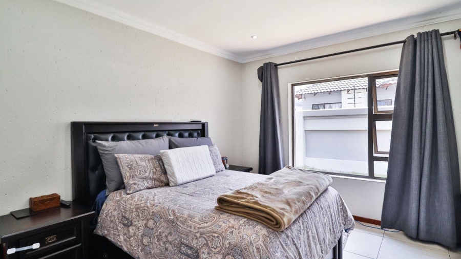 3 Bedroom Property for Sale in Helderwyk Gauteng