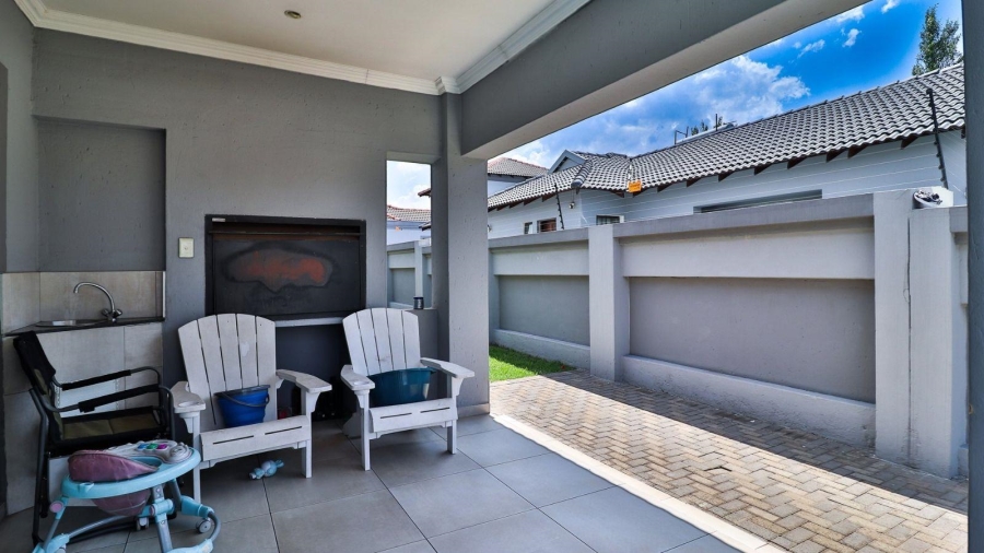 3 Bedroom Property for Sale in Helderwyk Gauteng