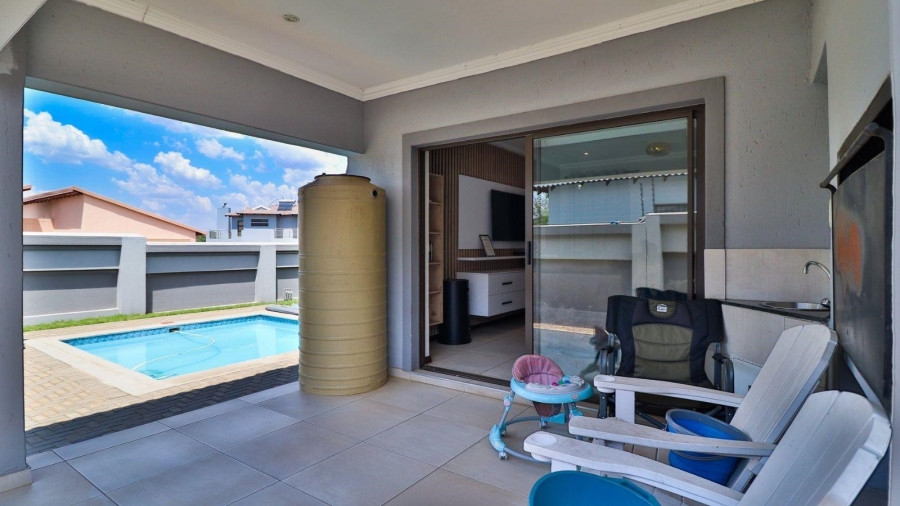 3 Bedroom Property for Sale in Helderwyk Gauteng