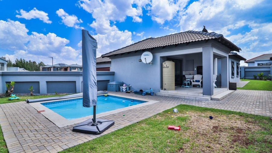 3 Bedroom Property for Sale in Helderwyk Gauteng