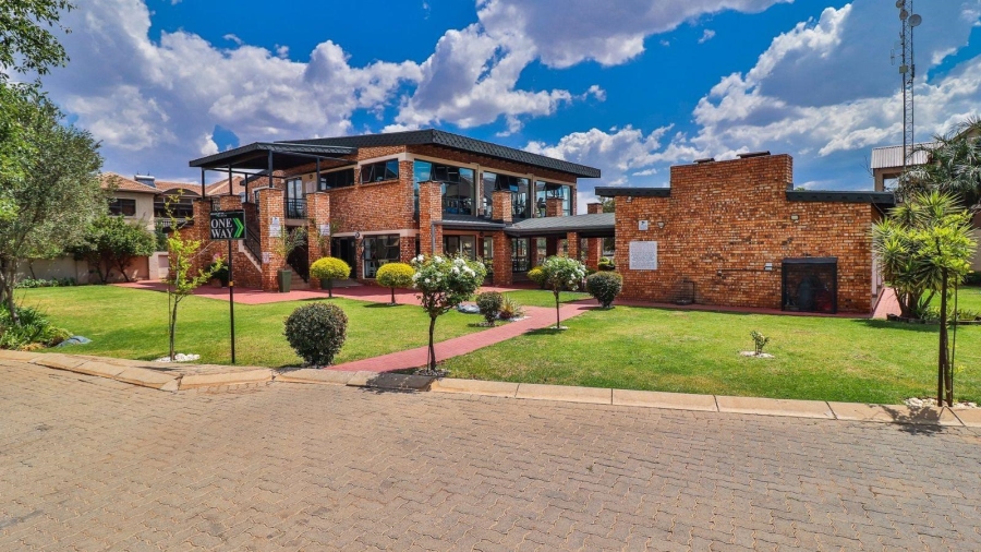 3 Bedroom Property for Sale in Helderwyk Gauteng