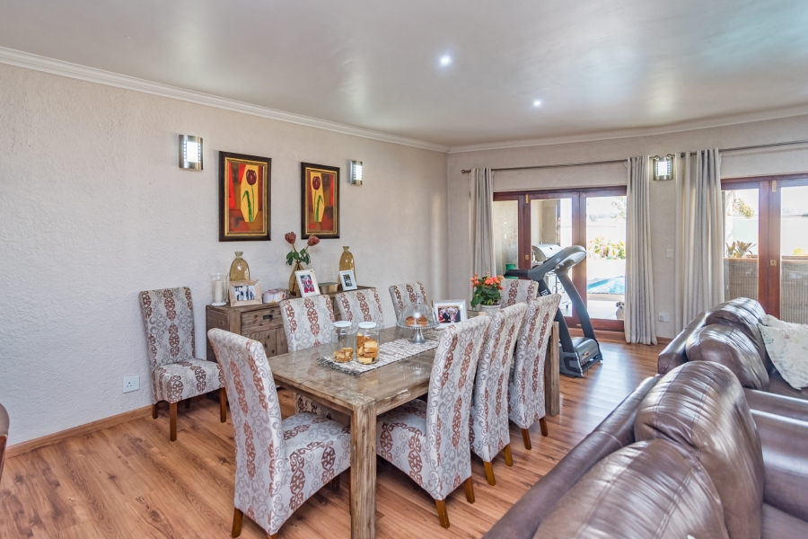 7 Bedroom Property for Sale in Greenhills Gauteng